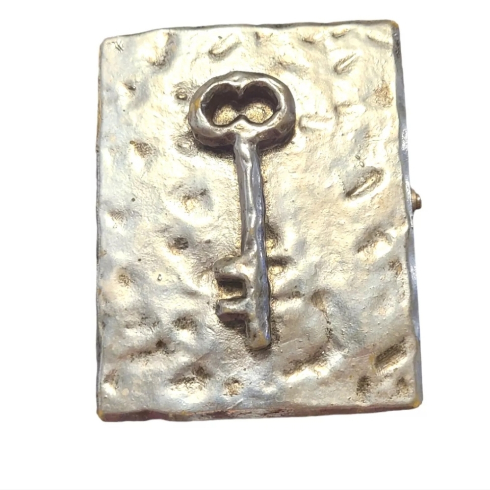1997 Frameology Silver Key Frame Book - This Is My Memory Locked 5” Shakespear